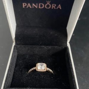 Pandora Ring